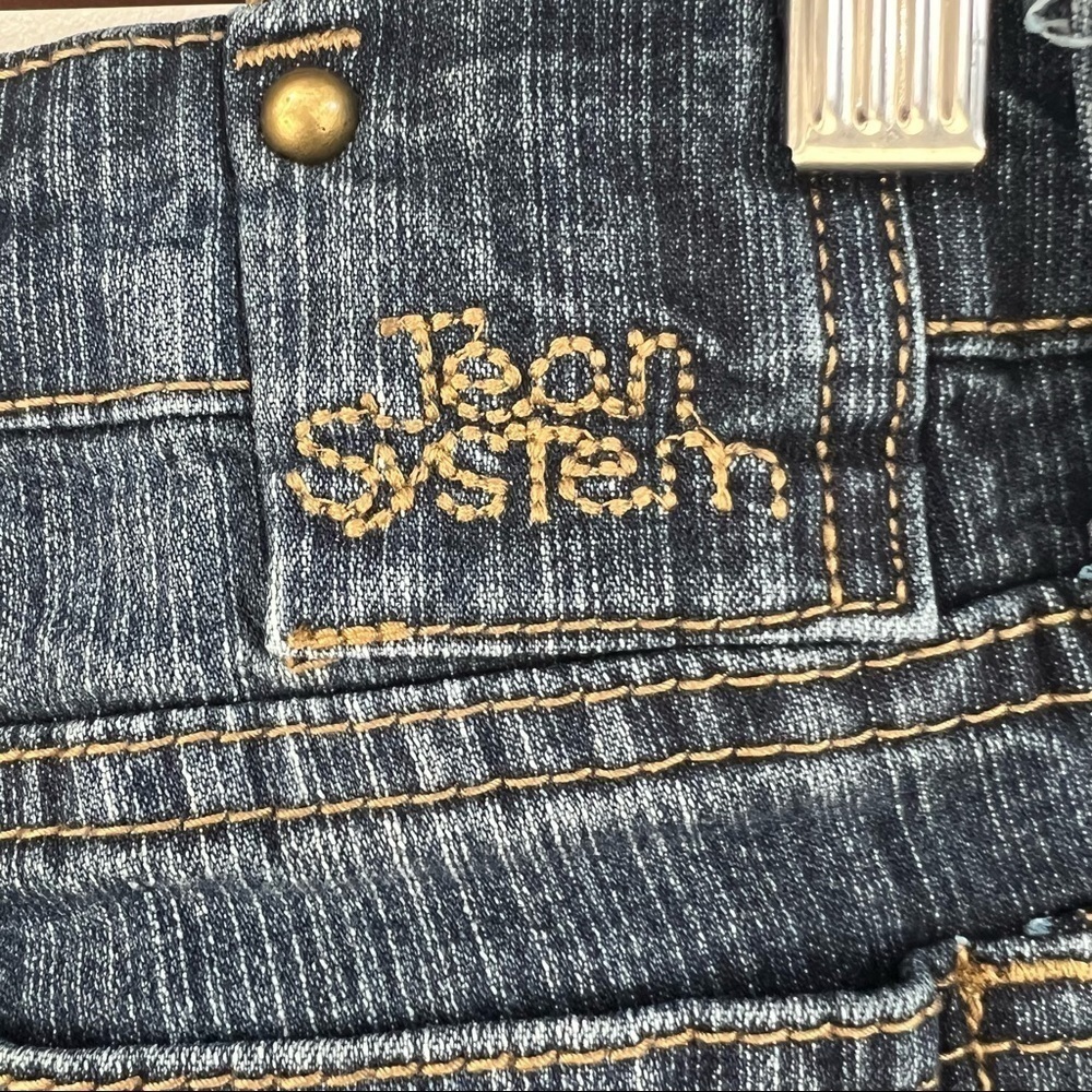 ‎𝅺JEANS - Picture 7 of 9